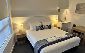 Bamboo Motor Inn